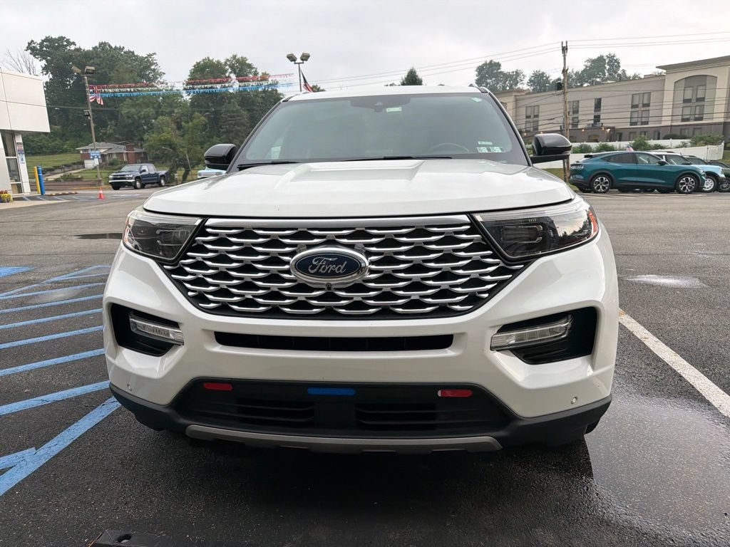 Used 2020 Ford Explorer Platinum w/ Premium Technology Package AWD/4WD image 2