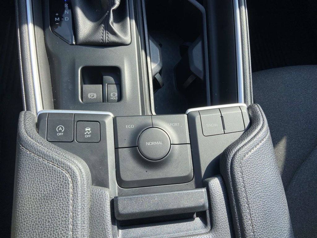Used 2025 Toyota Grand Highlander FWD image 27