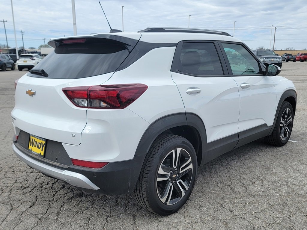 New 2025 Chevrolet TrailBlazer LT w/ LT Cold Weather Package image 5