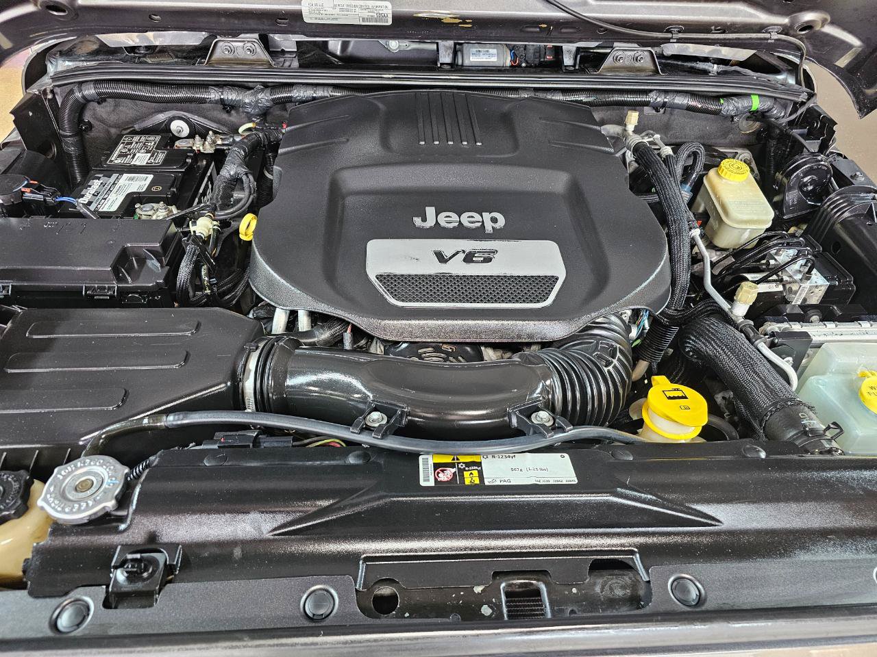 Used 2016 Jeep Wrangler Sport AWD/4WD image 27
