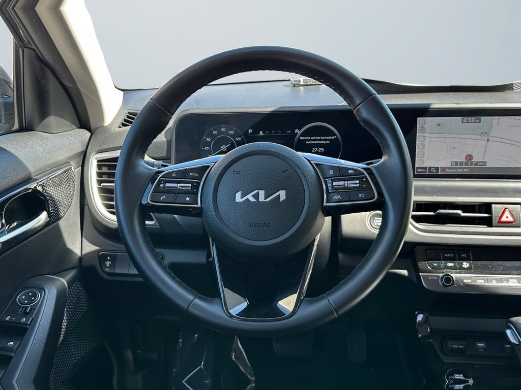 Used 2025 Kia Seltos EX AWD/4WD image 12