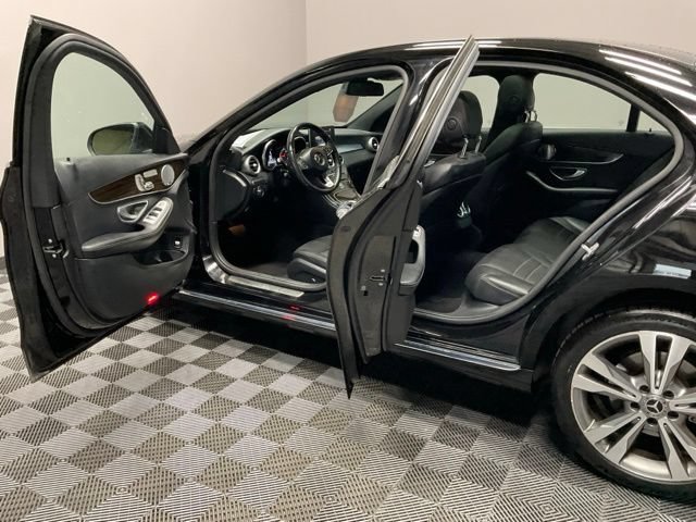 Used 2018 Mercedes-Benz C 300 4MATIC Sedan image 13