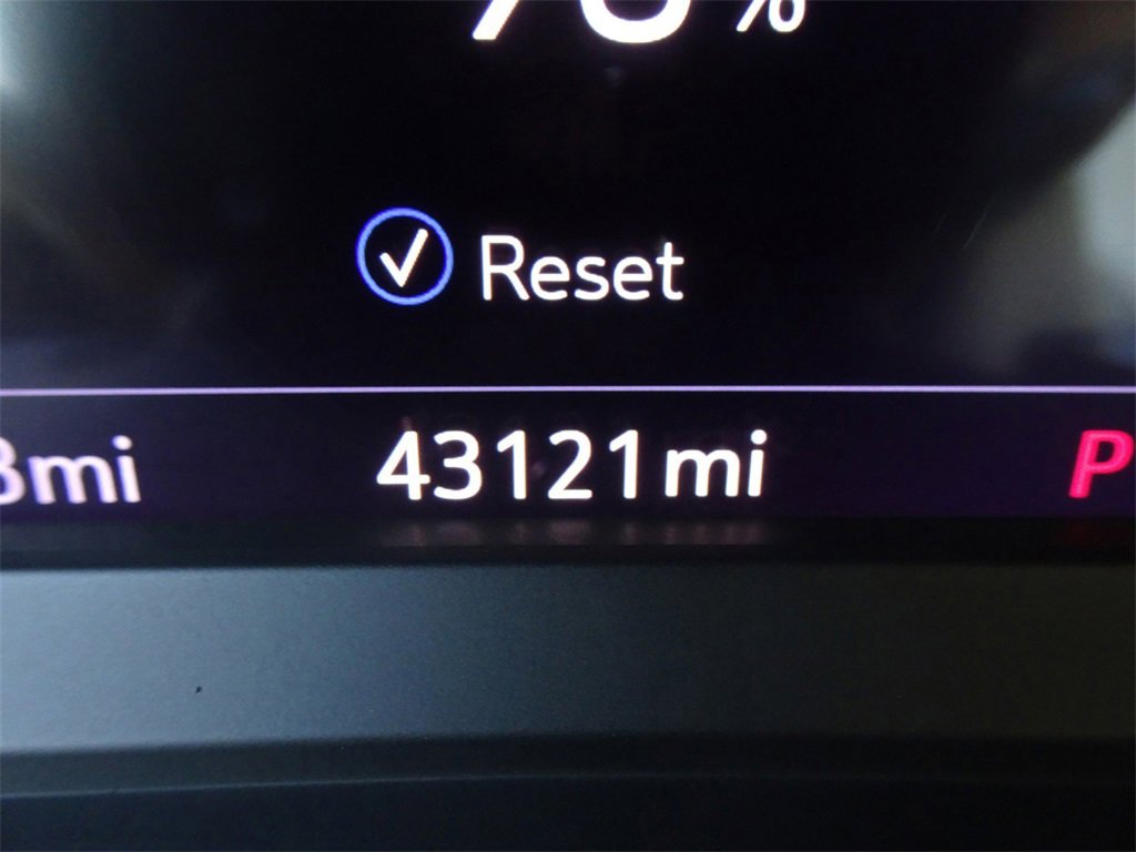 Certified 2023 Cadillac XT6 Premium Luxury w/ Technology Package image 23