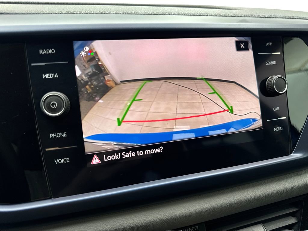 Used 2022 Volkswagen Taos SE w/ Panoramic Sunroof Package AWD/4WD image 65