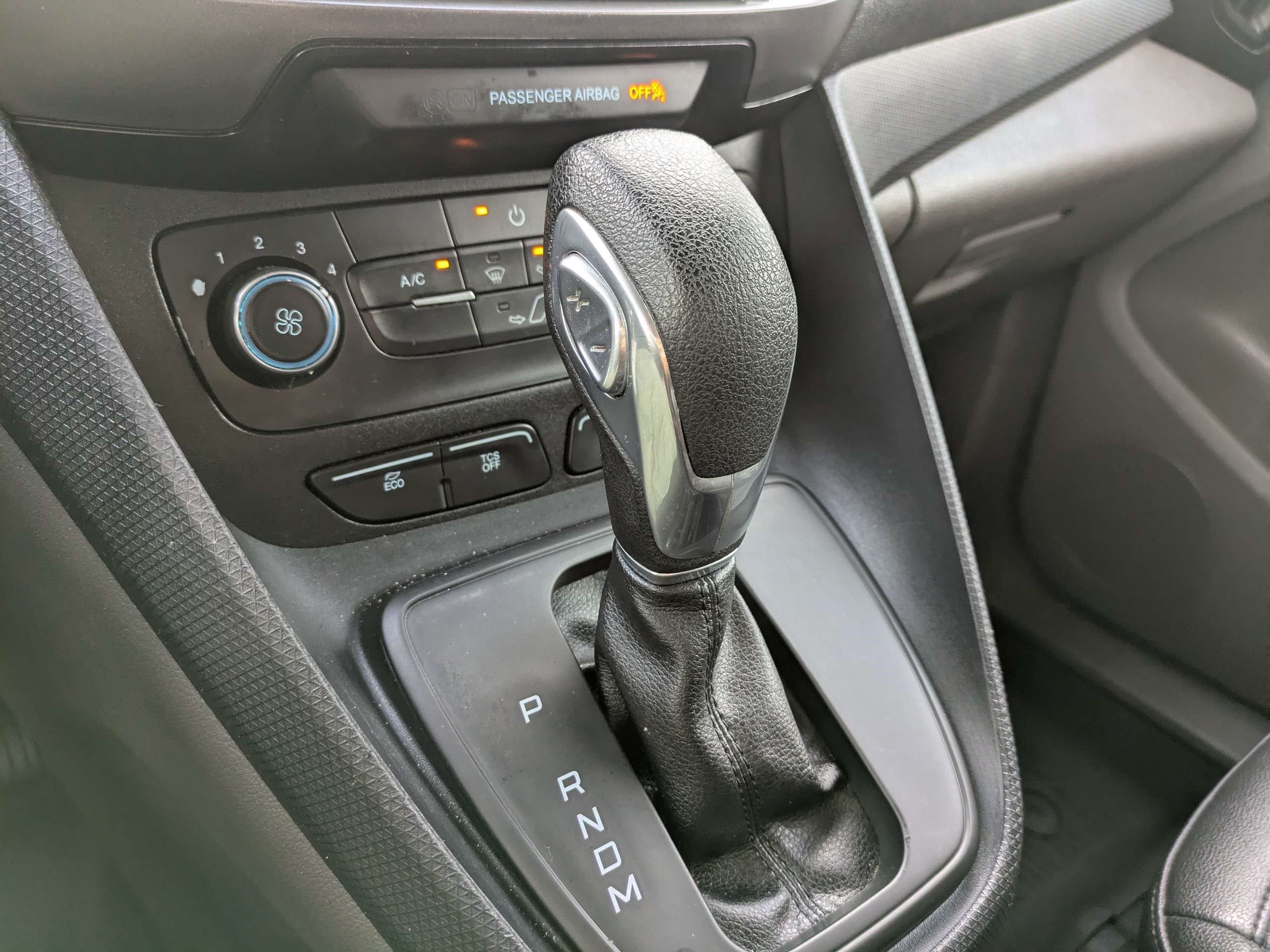 Used 2022 Ford Transit Connect XL FWD image 22