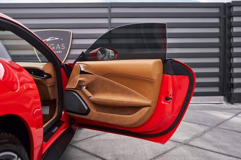 Used 2023 Ferrari Roma image 29