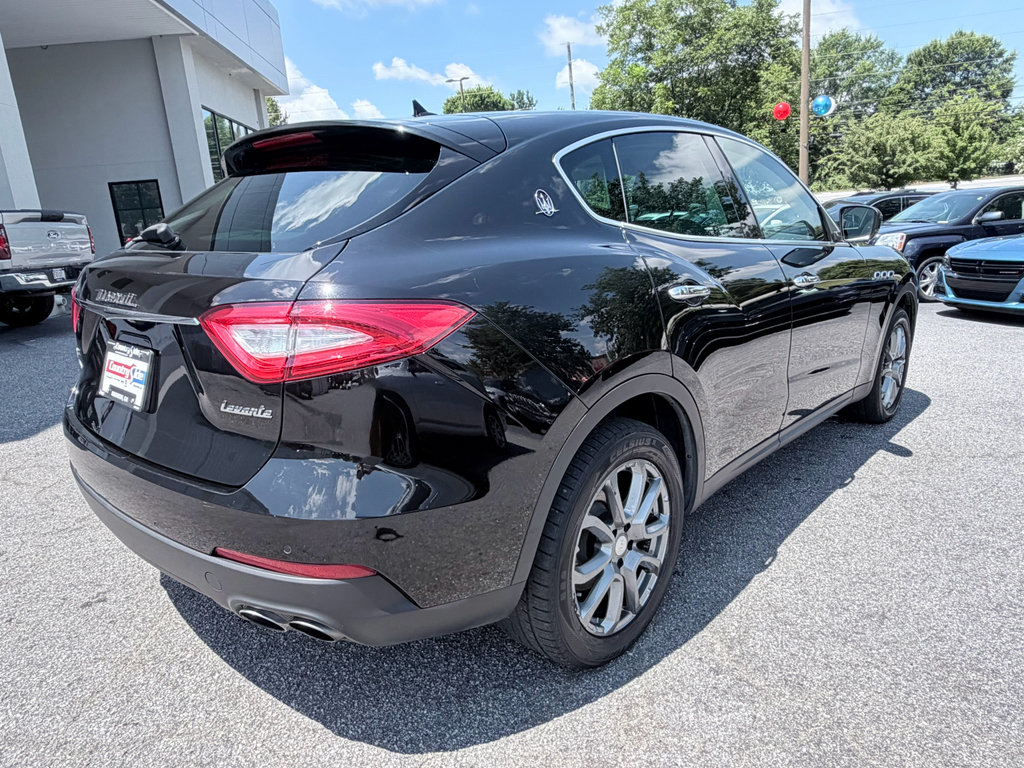 Used 2018 Maserati Levante AWD/4WD image 6