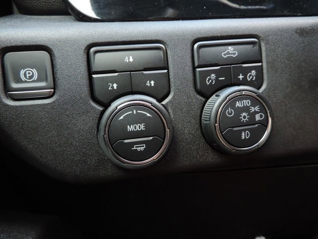 Used 2024 Chevrolet Silverado 2500 LT image 27