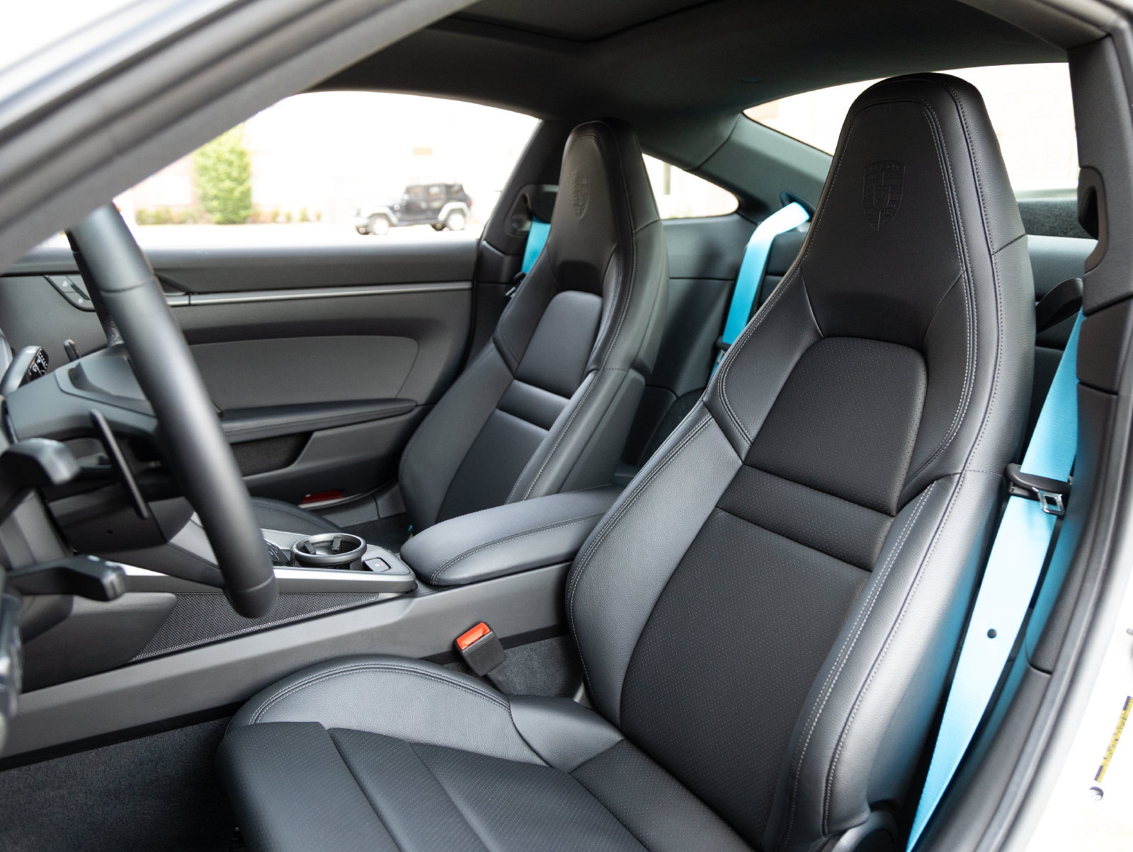 Certified 2025 Porsche 911 Carrera RWD image 5