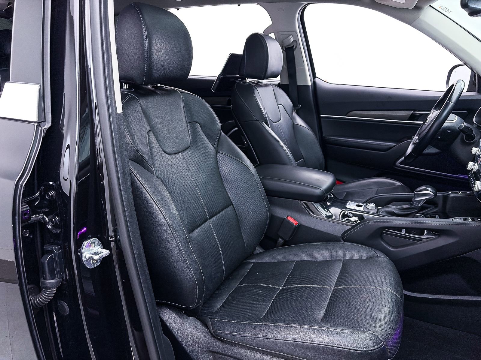 Used 2021 Kia Telluride EX FWD image 37
