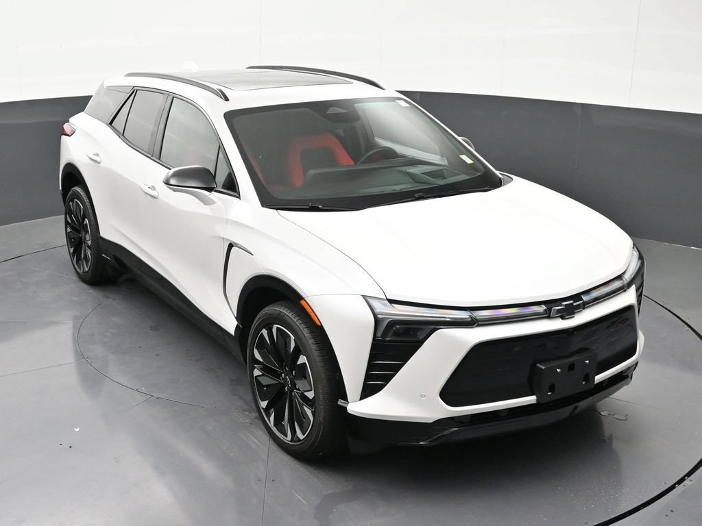 Used 2025 Chevrolet Blazer EV RS w/ Super Cruise Package AWD/4WD image 22