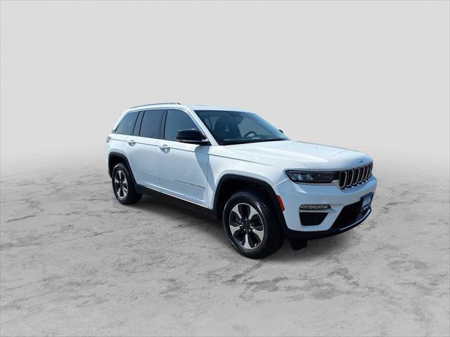 Certified 2024 Jeep Grand Cherokee Limited 4xe AWD/4WD image 2
