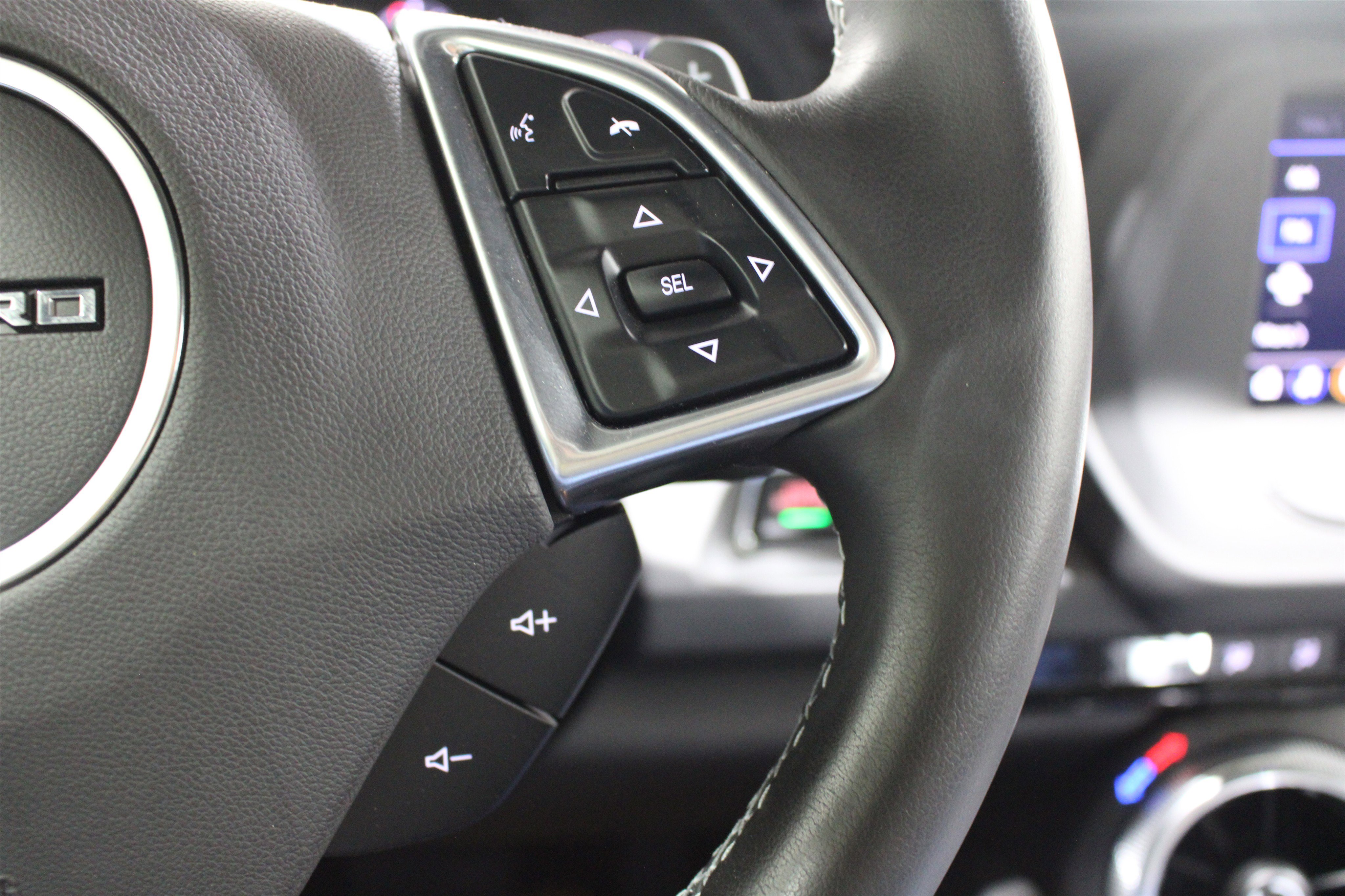 Used 2021 Chevrolet Camaro LT image 13