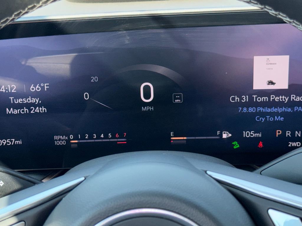 Certified 2025 Buick Envision Sport Touring image 19