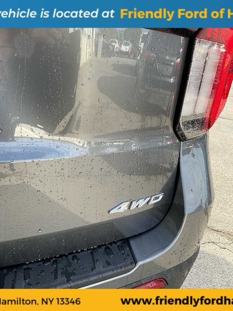 Used 2026 Ford Explorer Active AWD/4WD image 13