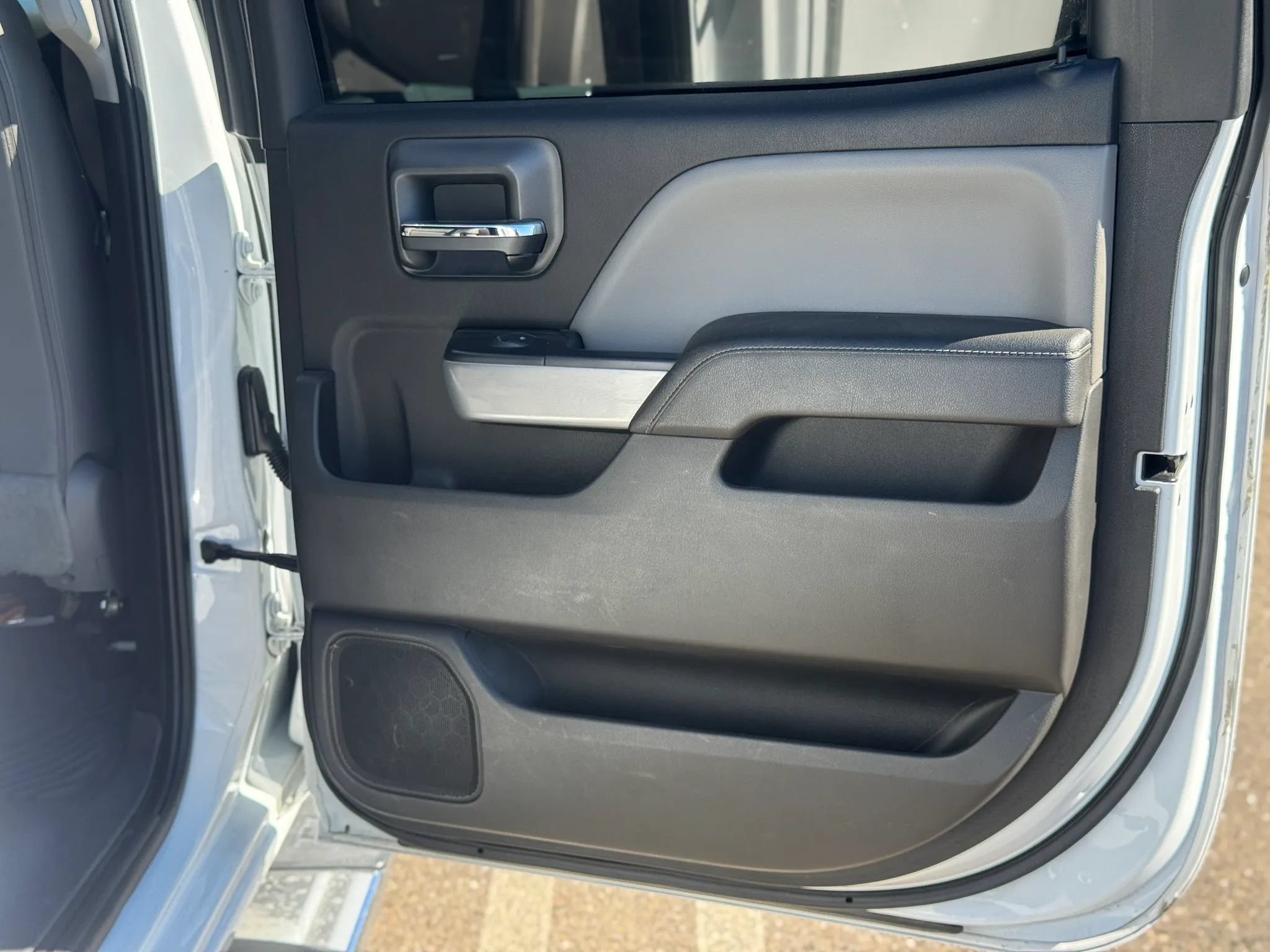 Used 2018 Chevrolet Silverado 2500 LTZ w/ Duramax Plus Package AWD/4WD image 26