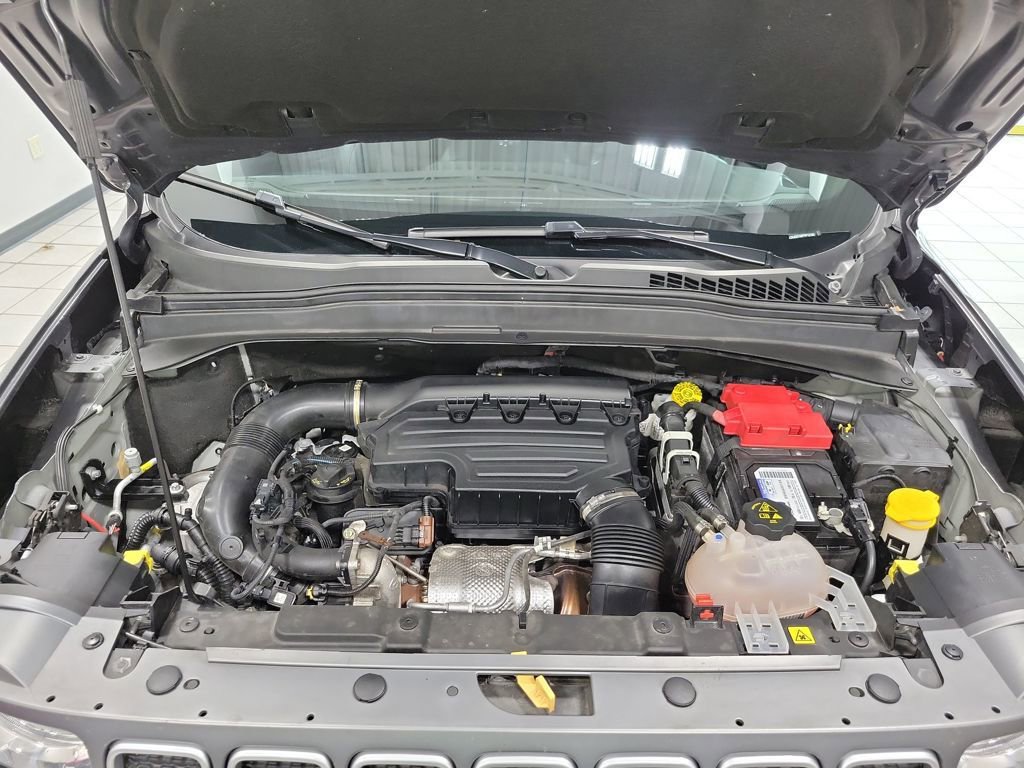 Used 2023 Jeep Renegade Limited image 55