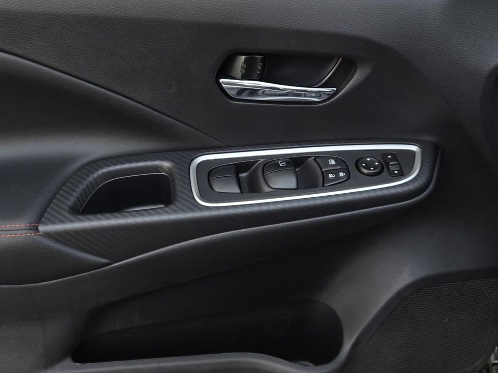 New 2025 Nissan Versa SR w/ Trunk Package image 15