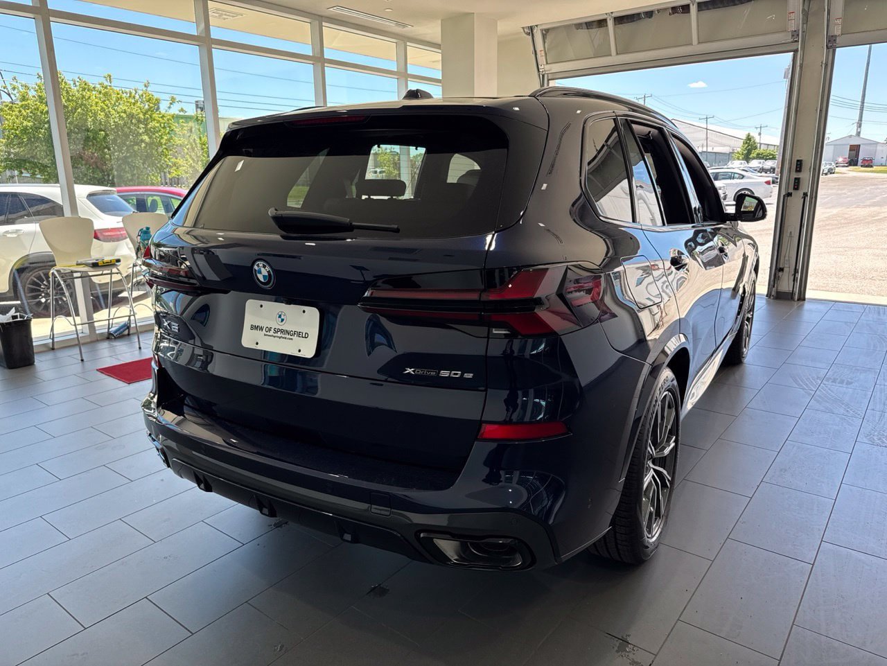New 2026 BMW X5 xDrive50e w/ Executive Package AWD/4WD image 7