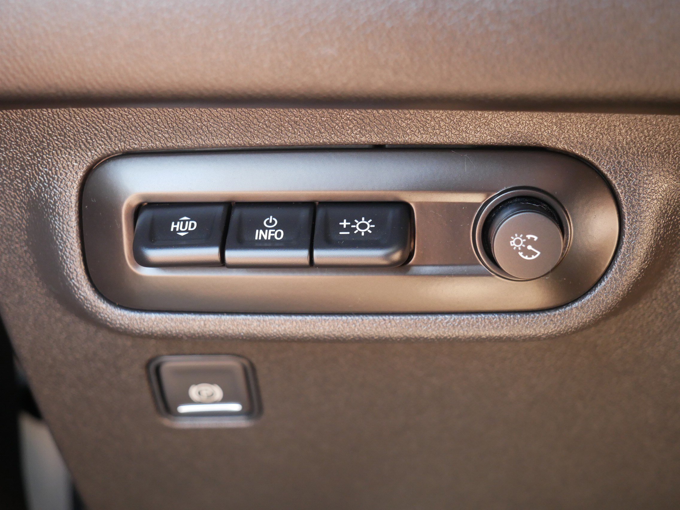 Used 2022 GMC Terrain SLT w/ Infotainment Package II AWD/4WD image 26