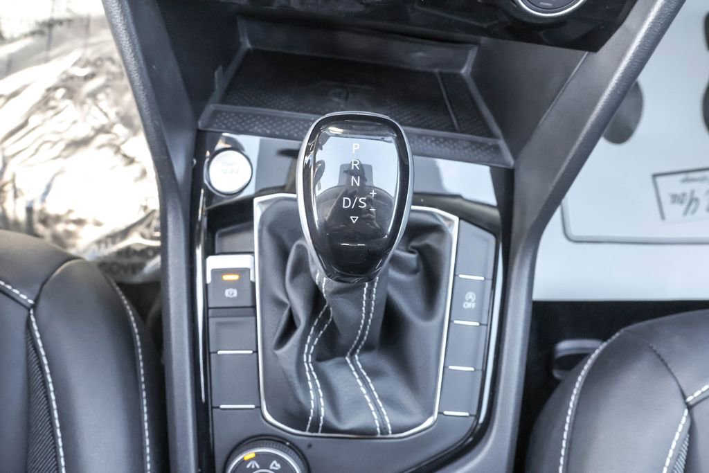 Used 2024 Volkswagen Taos SE image 25