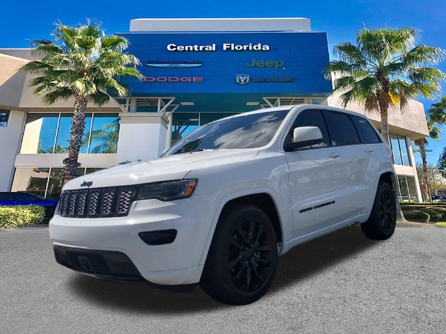 Used 2022 Jeep Grand Cherokee Laredo X RWD image 9