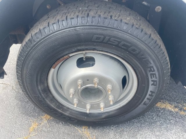 Used 2010 Ford F350 XL RWD image 19