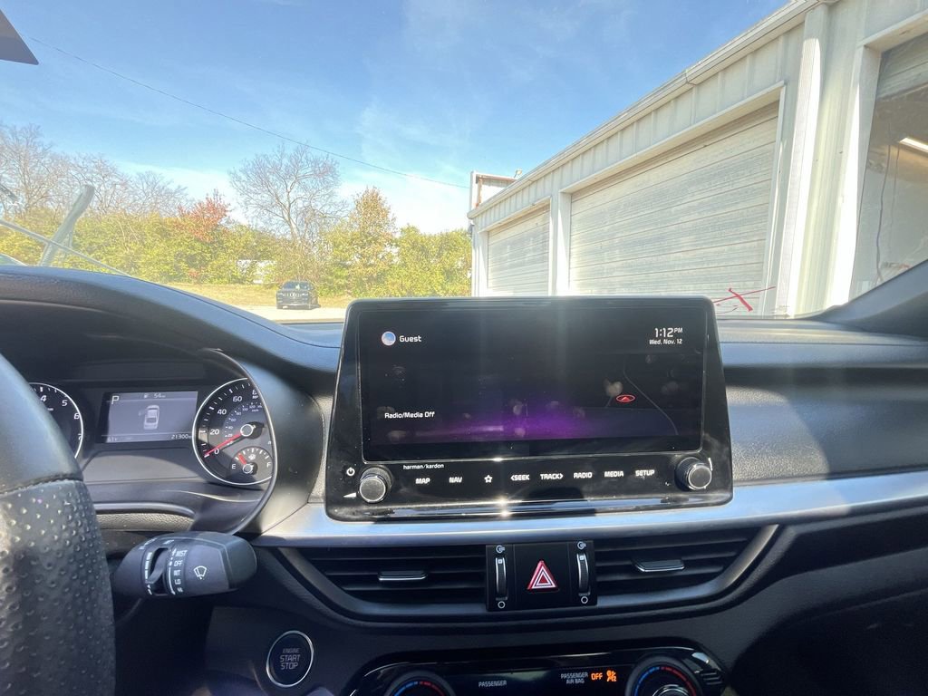 Used 2022 Kia Forte GT-Line w/ GT-Line Premium Package image 16