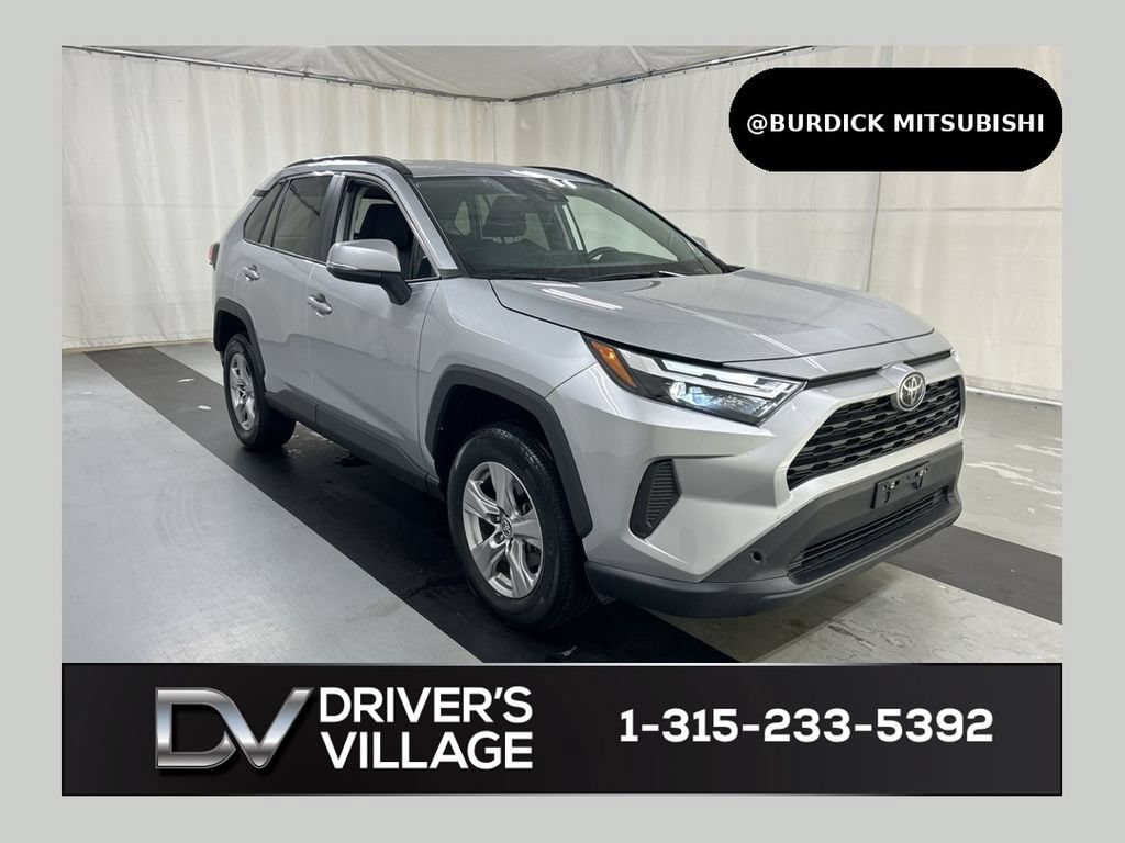 Used 2024 Toyota RAV4 XLE AWD/4WD image 1