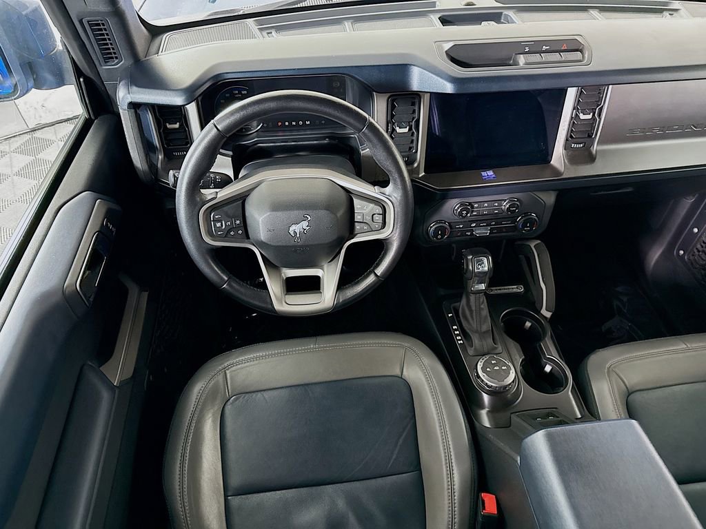 Used 2022 Ford Bronco Outer Banks image 3