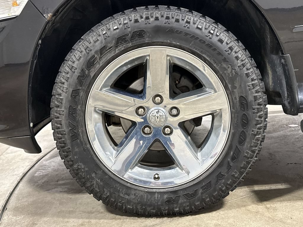 Used 2016 RAM 1500 Express w/ Popular Equipment Group AWD/4WD image 25