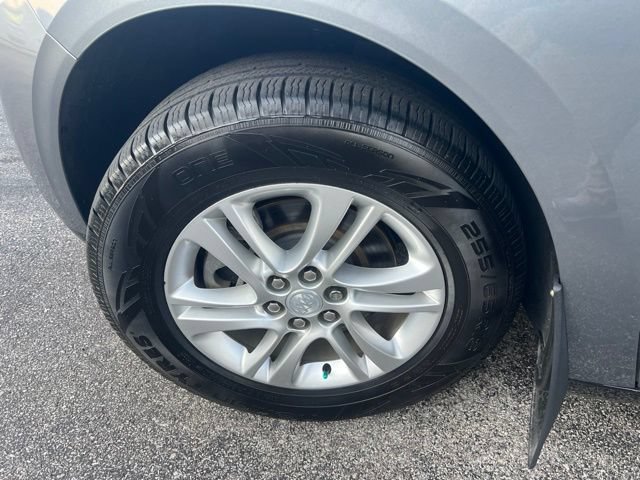 Used 2018 Buick Enclave Essence AWD/4WD image 14