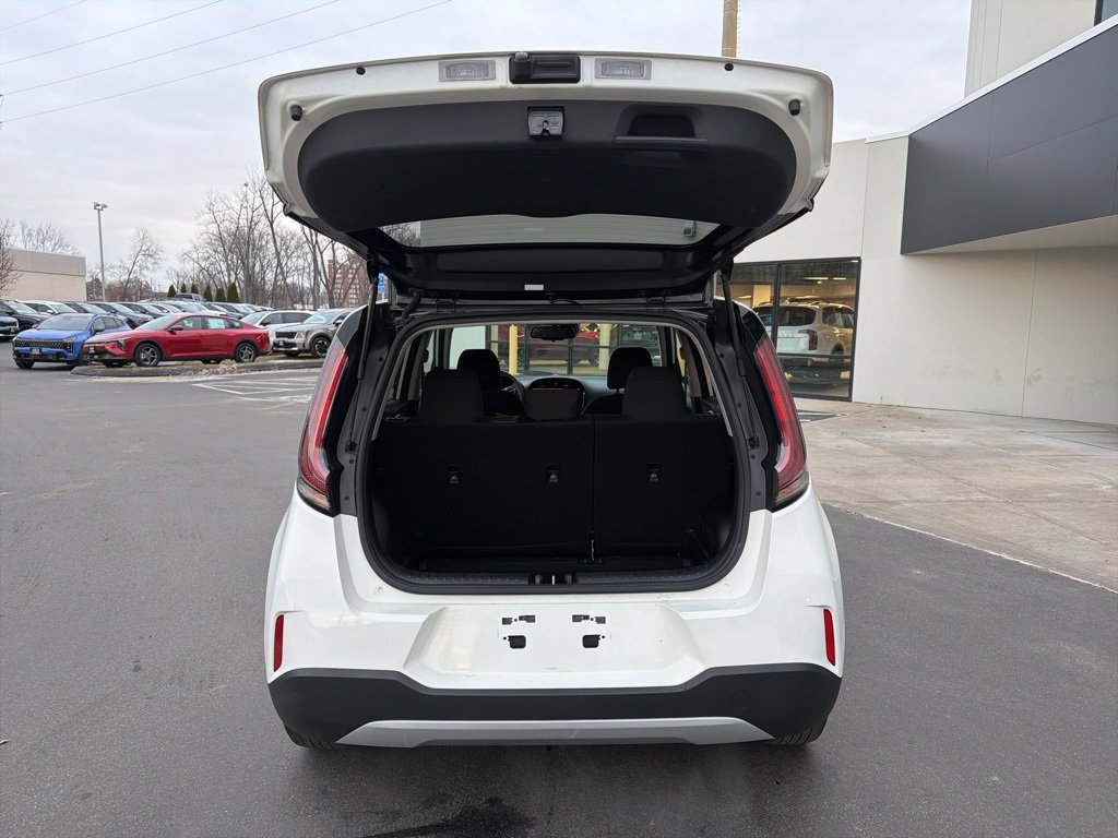 Certified 2023 Kia Soul S image 18
