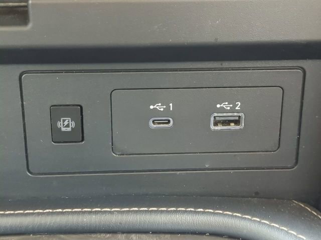 Used 2021 Nissan Armada Platinum w/ Captain's Chairs Package image 28