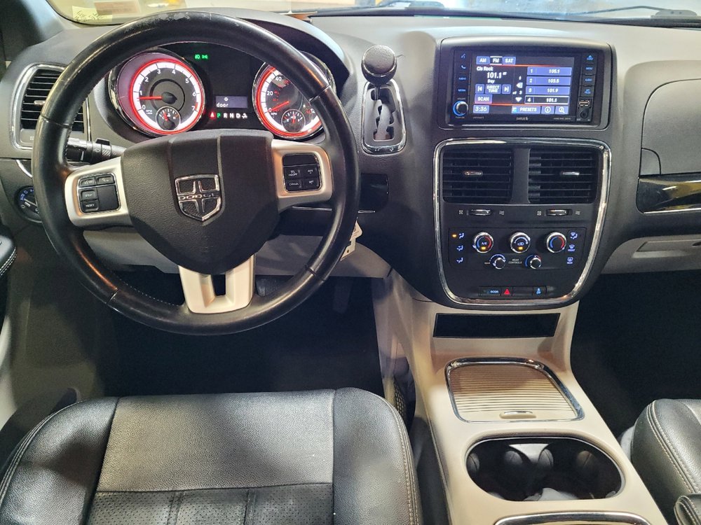 Used 2018 Dodge Grand Caravan SXT FWD image 22