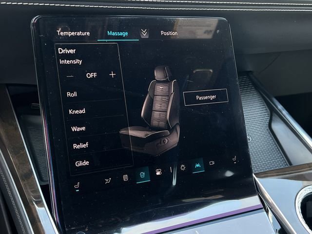 New 2026 Cadillac Escalade ESV Platinum Sport AWD/4WD image 18