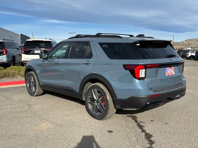 New 2026 Ford Explorer ST-Line w/ ST-Line Street Pack image 3