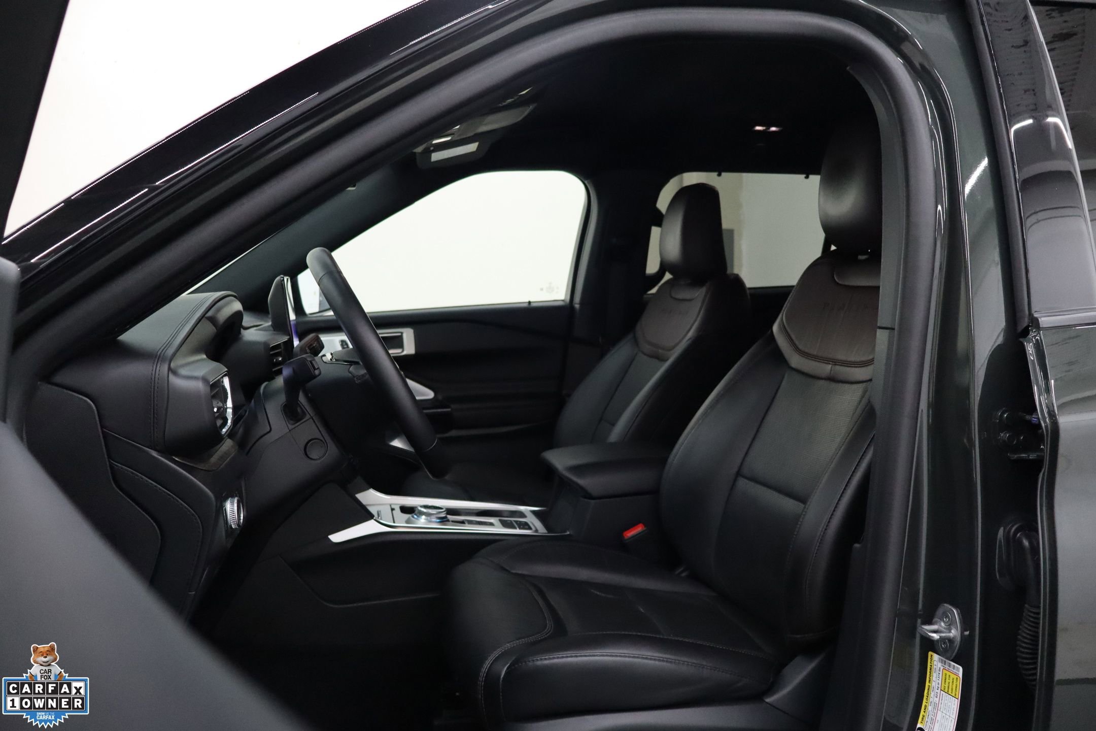 Certified 2023 Ford Explorer Platinum w/ Technology Package image 13