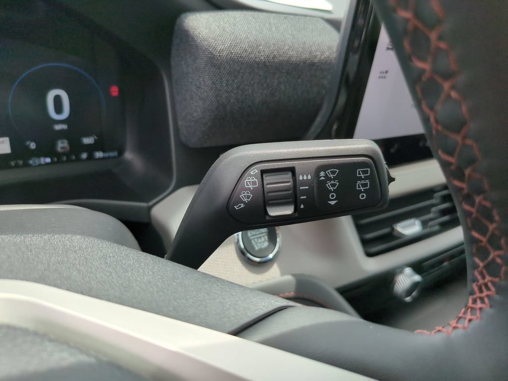 New 2026 Ford Explorer Active RWD image 30