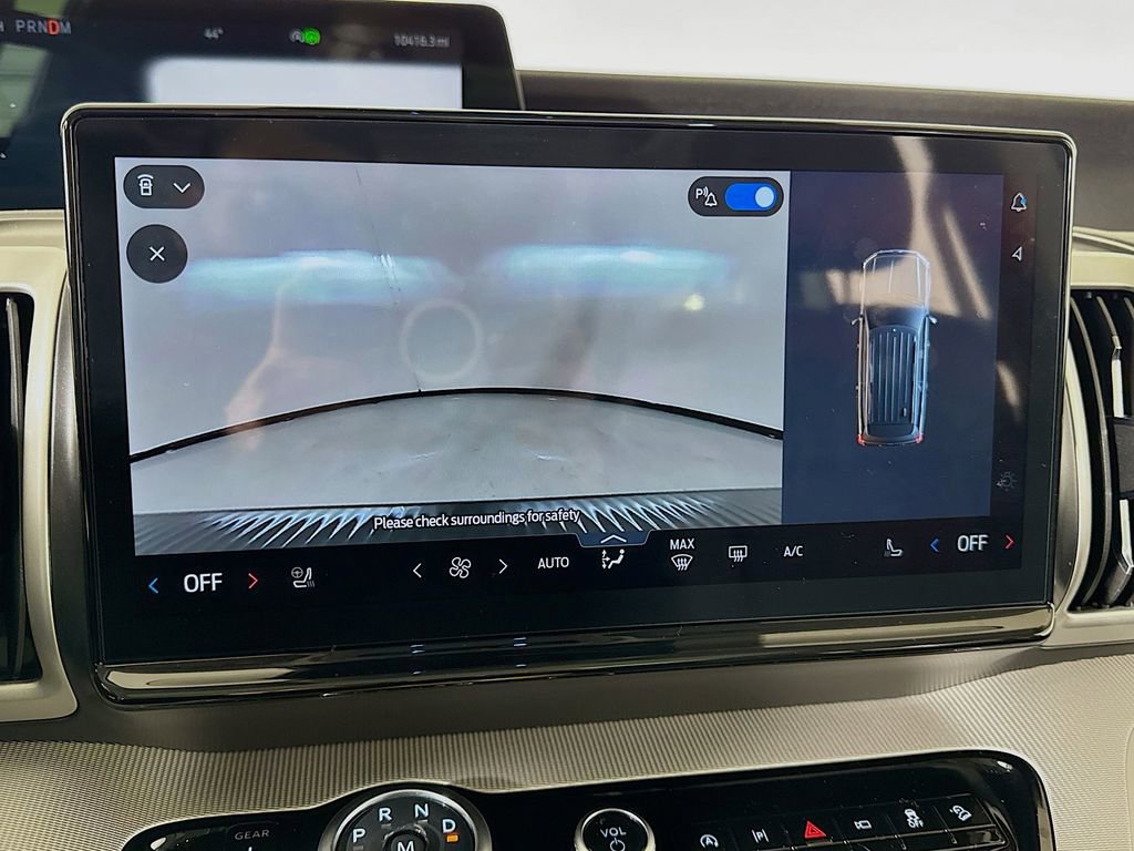 Used 2025 Ford Expedition Active image 48