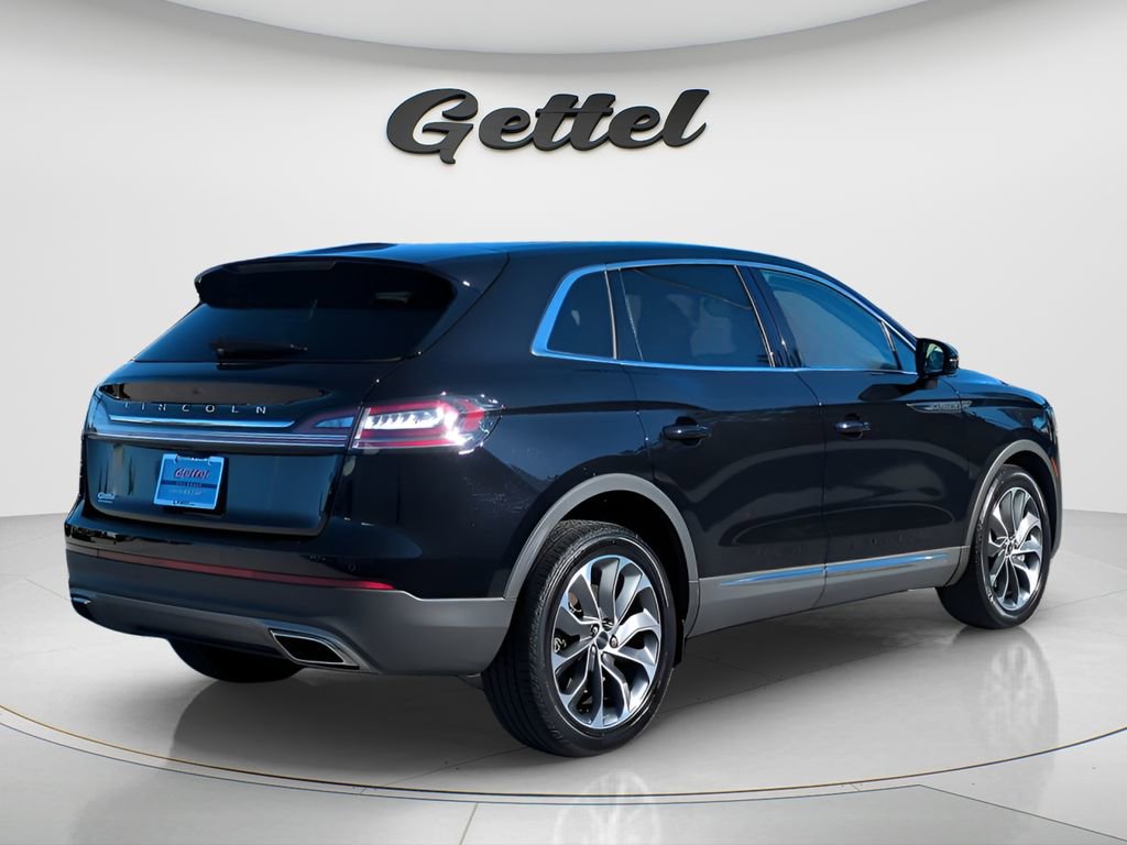 Used 2022 Lincoln Nautilus Reserve image 5