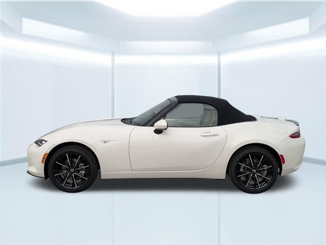 New 2026 MAZDA MX-5 Miata Grand Touring RWD image 2