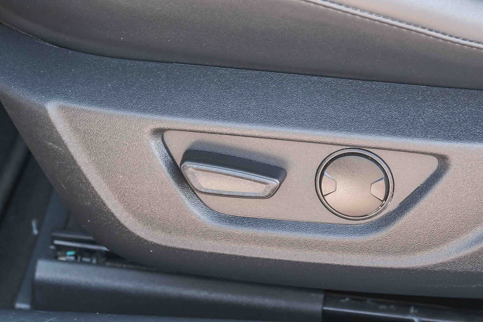 Used 2024 Ford Mustang Coupe RWD image 22