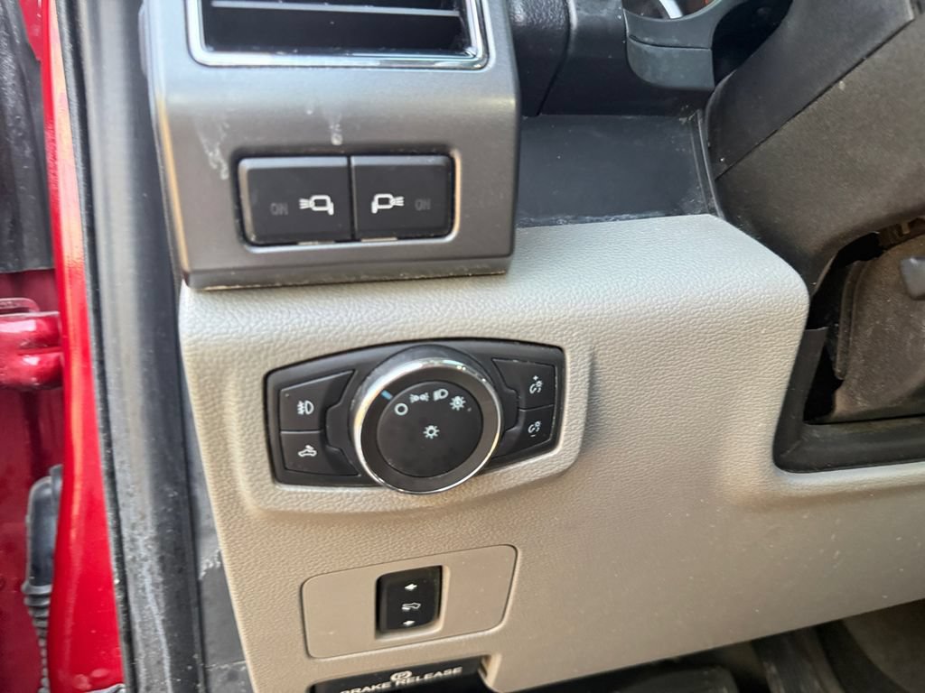 Used 2020 Ford F250 XLT w/ XLT Premium Package AWD/4WD image 16