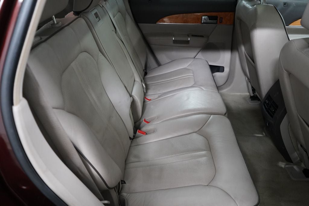 Used 2012 Lincoln MKX AWD image 32