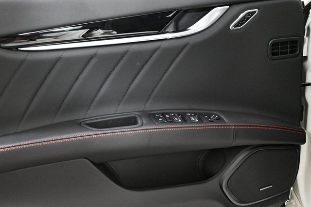 New 2024 Maserati Ghibli Modena Ultima Q4 image 6