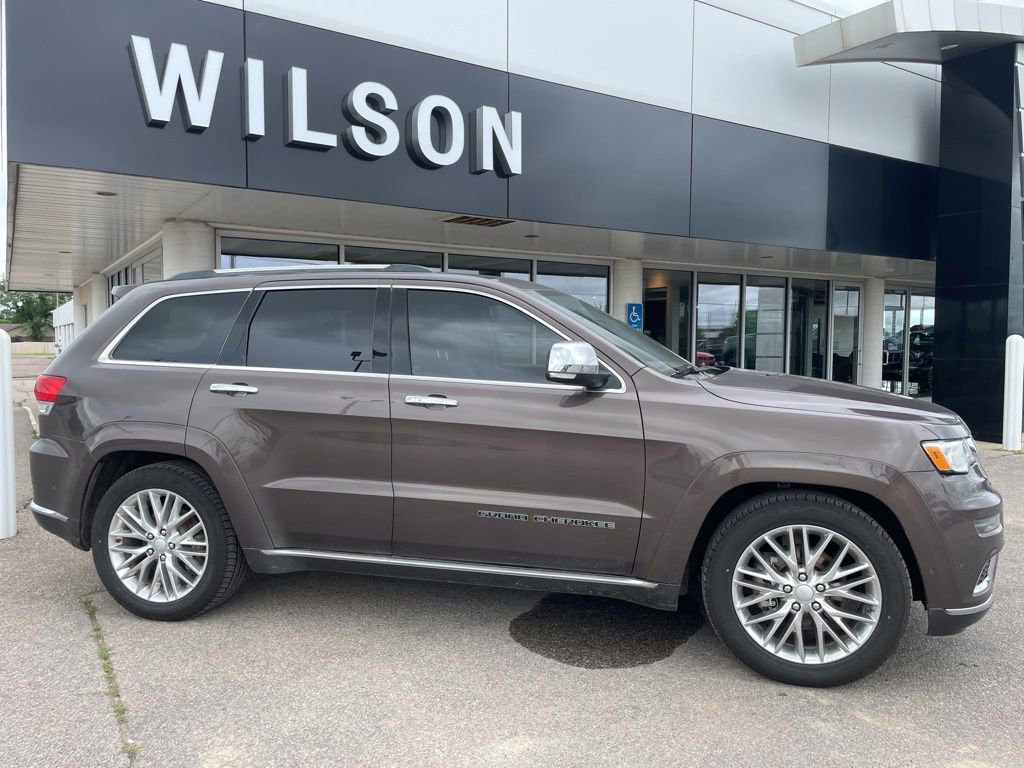 Used 2018 Jeep Grand Cherokee Summit AWD/4WD image 2