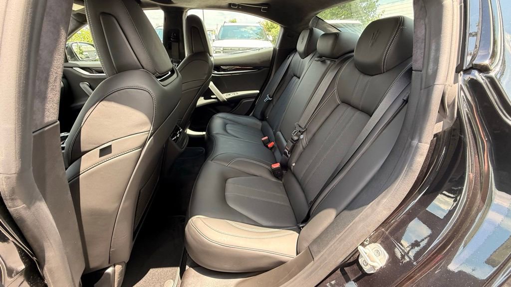Used 2023 Maserati Ghibli Modena Q4 AWD/4WD image 39