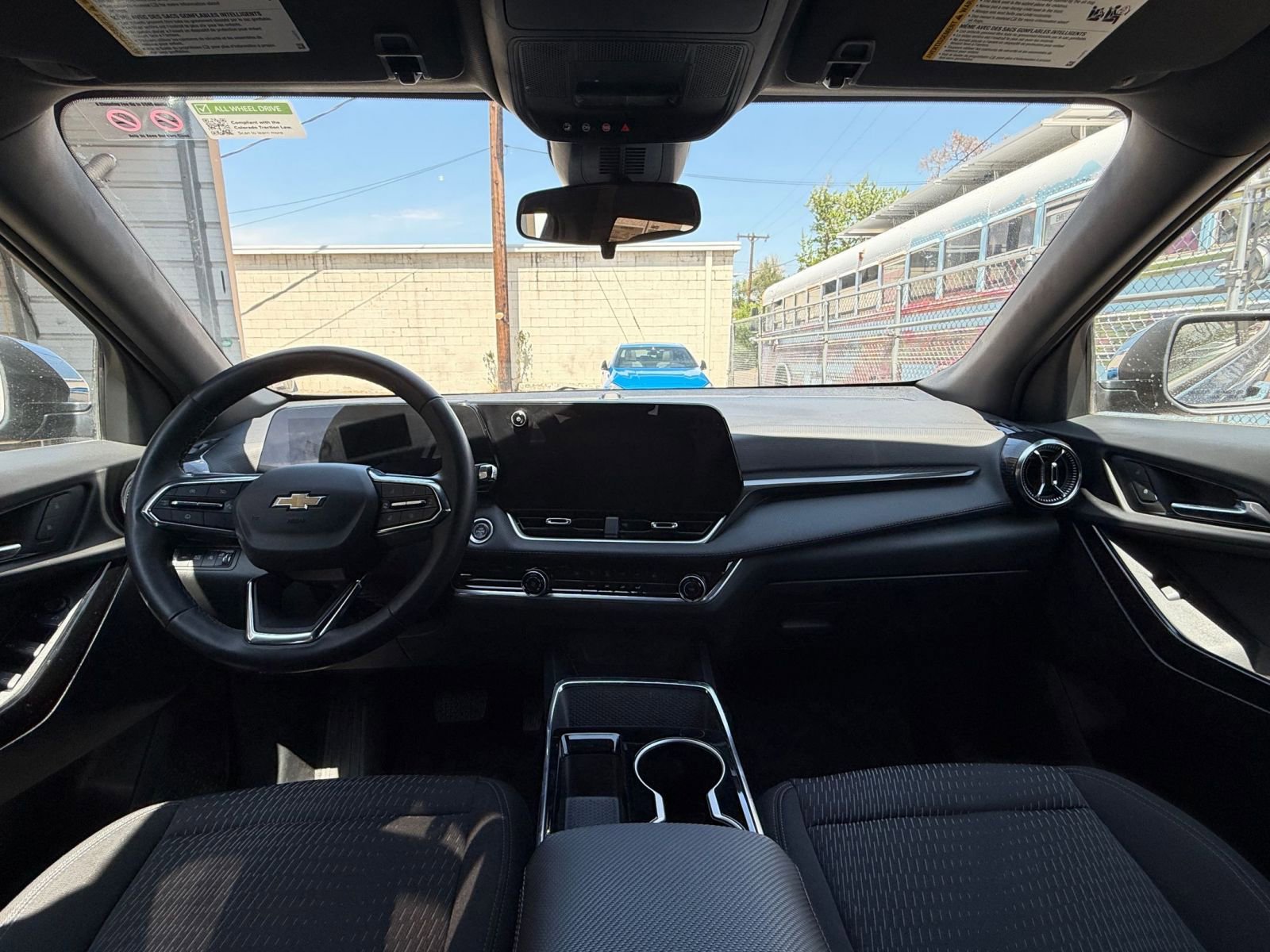 Used 2025 Chevrolet Equinox LT AWD/4WD image 20