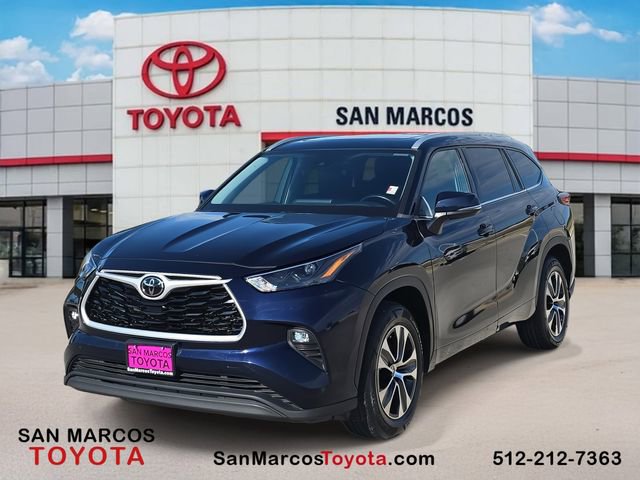 Used 2022 Toyota Highlander XLE